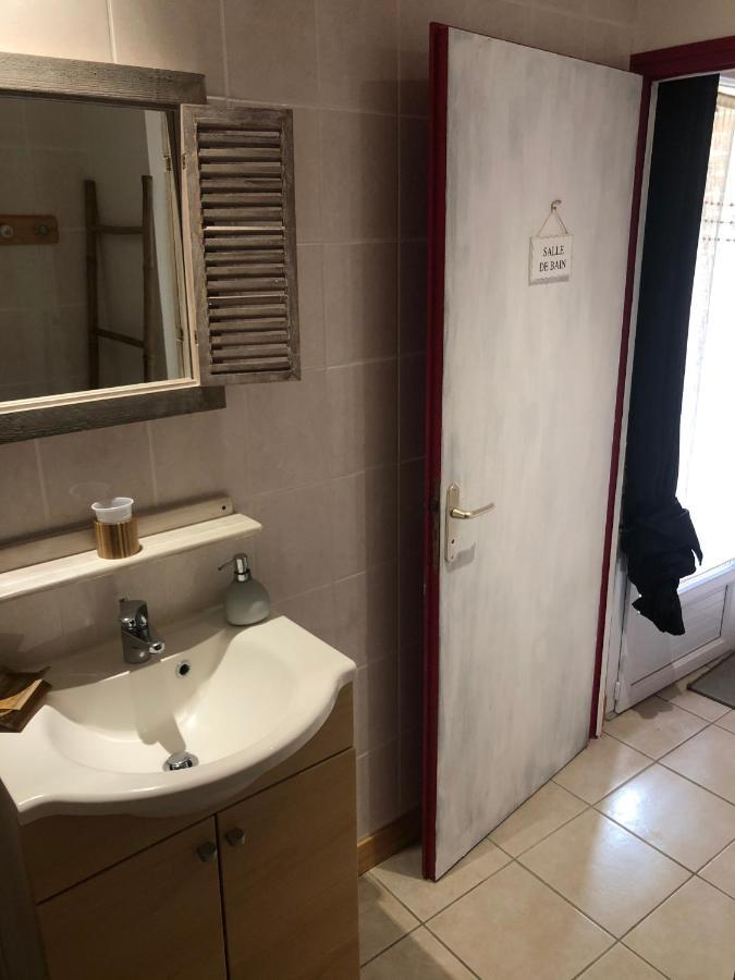 Chambre D'Hotes La Jonchere Ле-Эрбье Экстерьер фото