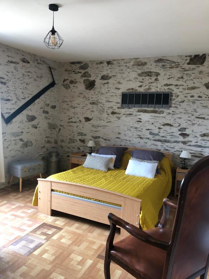 Chambre D'Hotes La Jonchere Ле-Эрбье Экстерьер фото